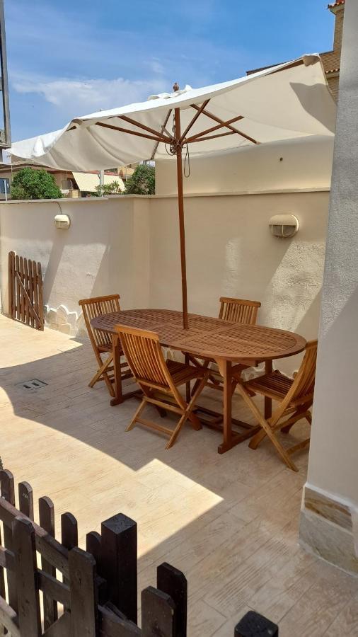 Casa Roberto Beach Torvaianica Εξωτερικό φωτογραφία